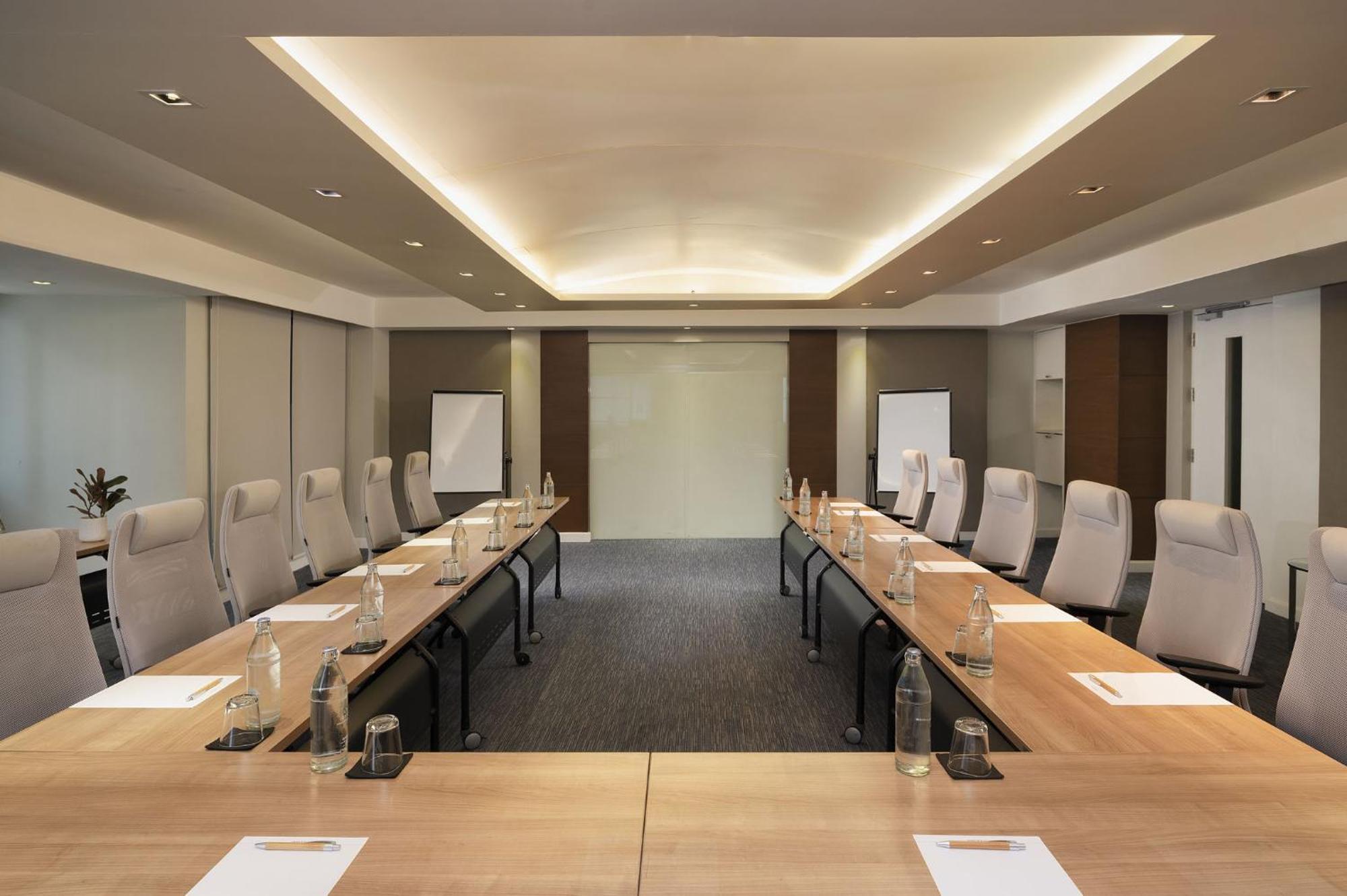 Parkroyal Suites Bangkok Kültér fotó