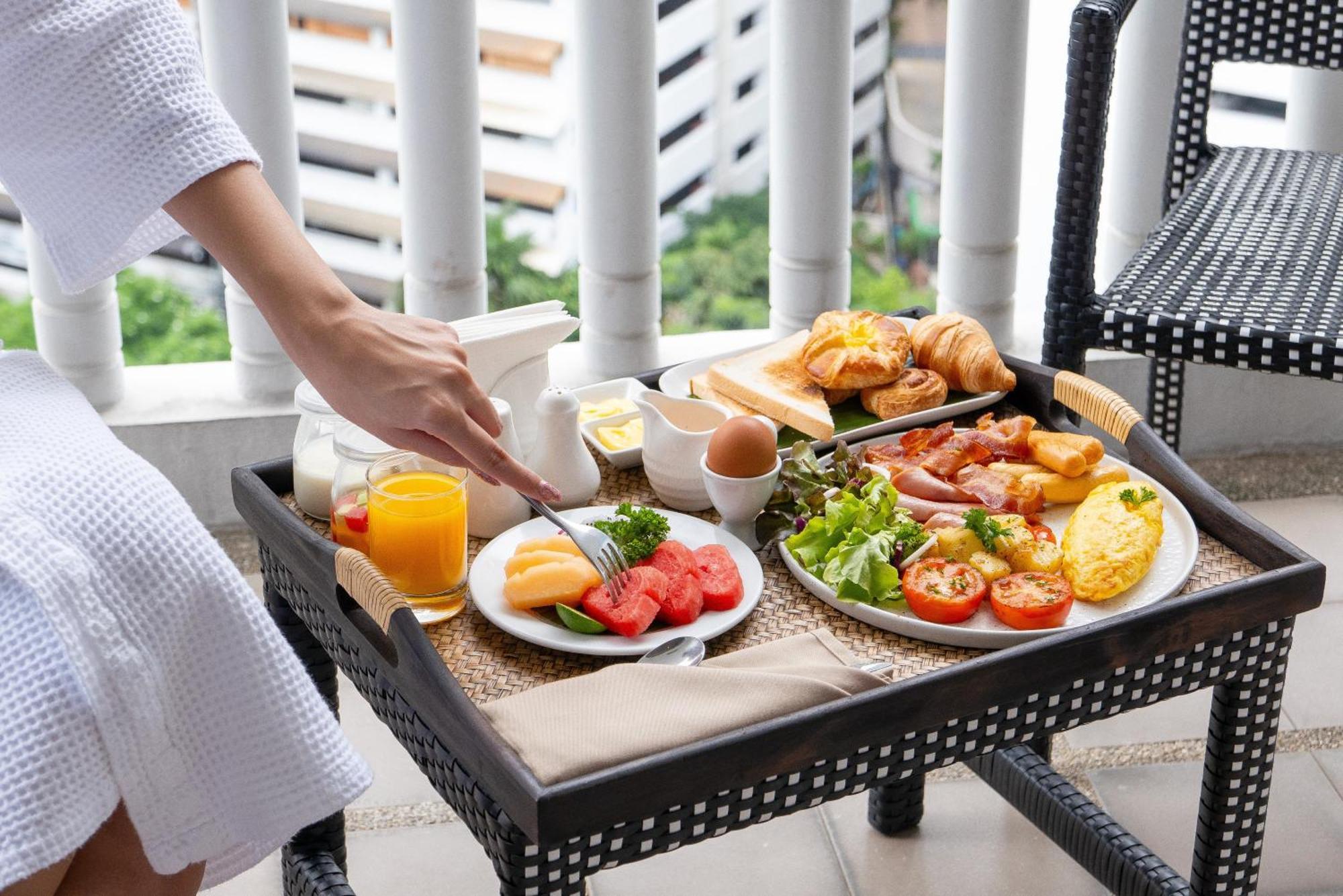 Parkroyal Suites Bangkok Kültér fotó